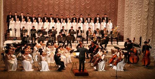 Улсын филармонийн уран бүтээлчид шилдэг хөгжмийн тоглолт хийнэ